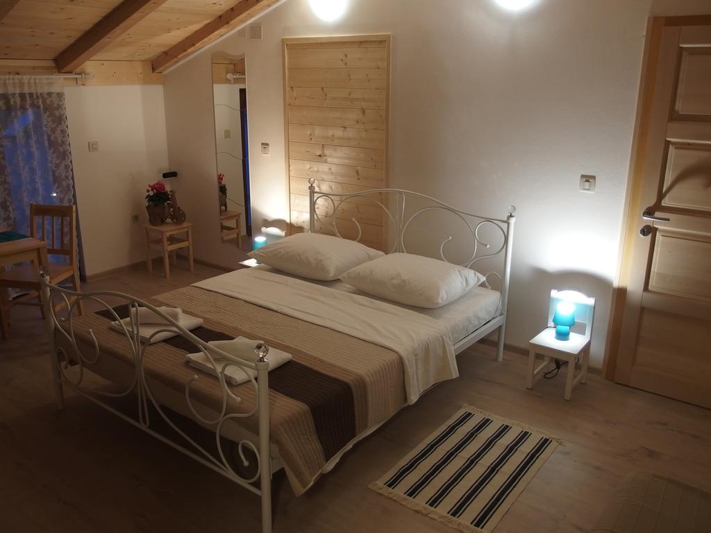 Guesthouse Casetta Verde Novaki Motovunski Esterno foto