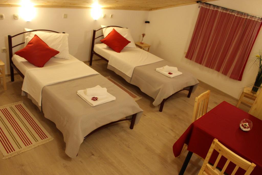 Guesthouse Casetta Verde Novaki Motovunski Esterno foto